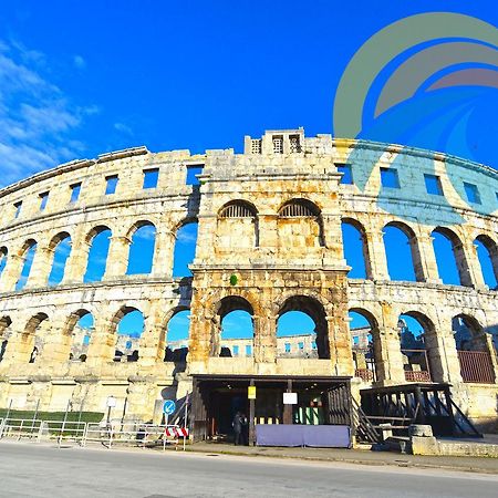 Apartments Pula 1618 Bagian luar foto